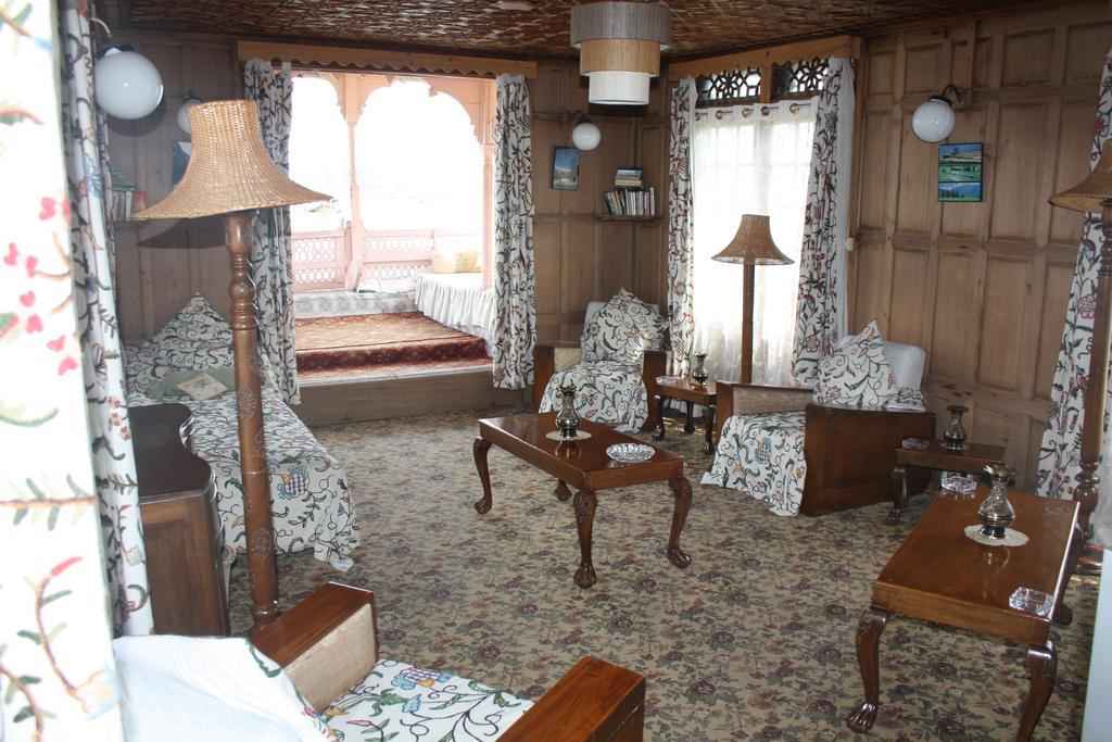 Akbar Group Of Heritage Houseboats Nagin Bagh Dış mekan fotoğraf